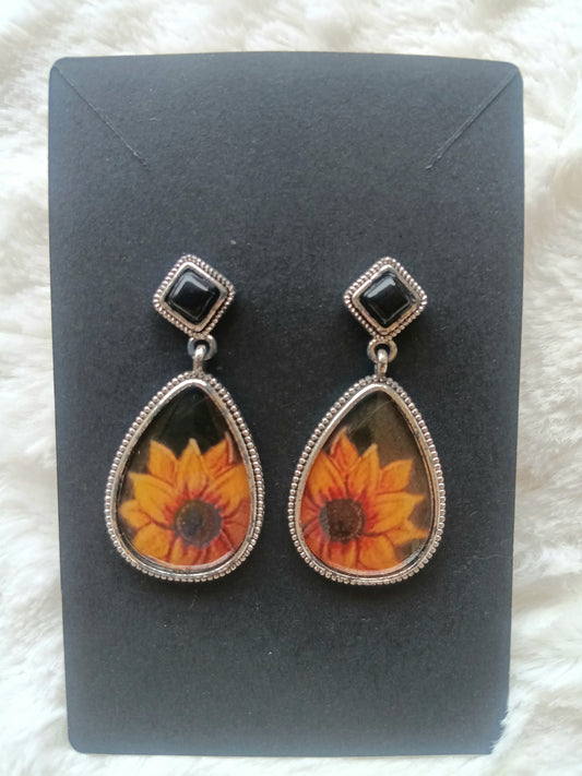 Sweet Southern Charm Sunflower Stud Earrings