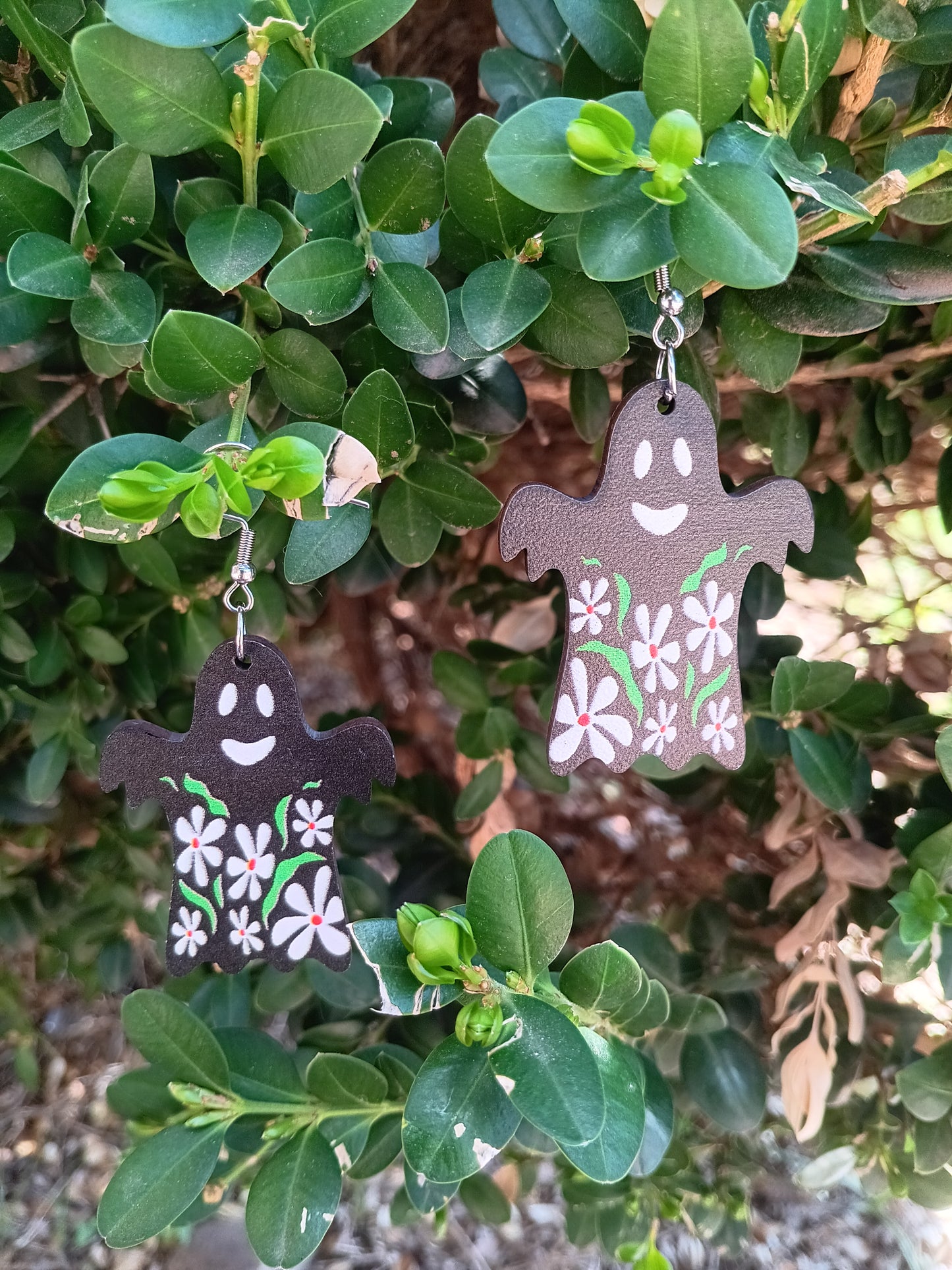 Adorable Black Spooky Floral Ghost Earrings