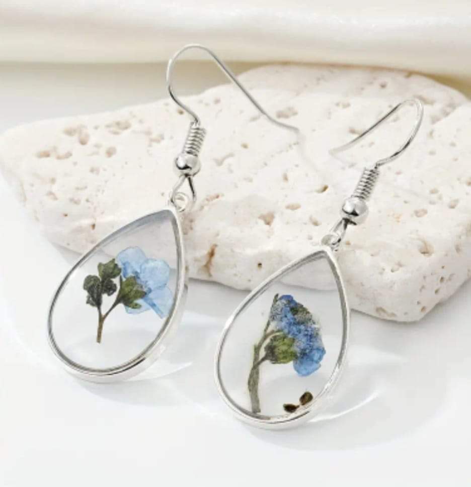 Gorgeous Dainty Boho Blue Flower Earrings