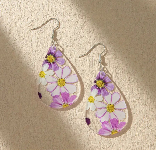 Gorgeous Floral Purple & White Daisy Acrylic Earrings